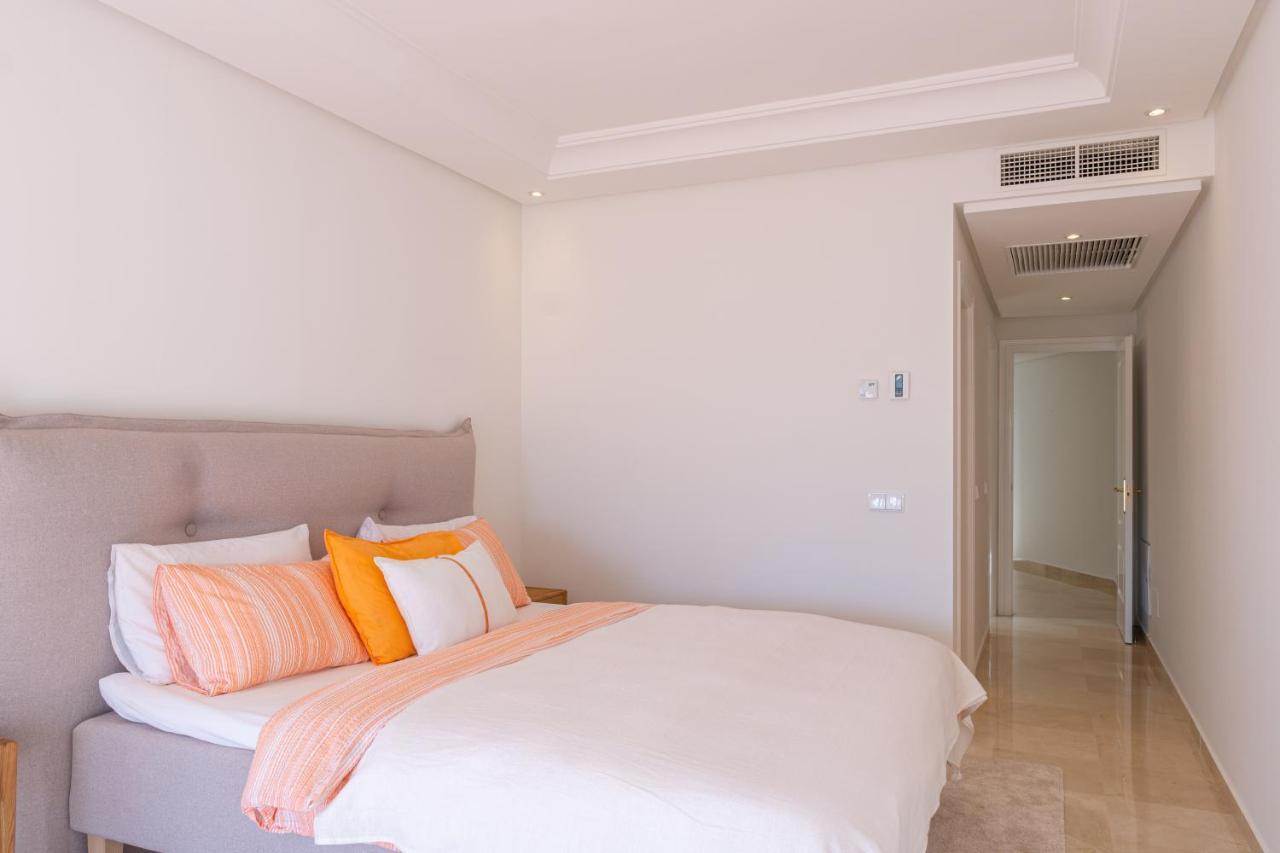 마르베야 Luxurious Penthouse In Ventura Del Mar Puerto Banus 아파트 외부 사진